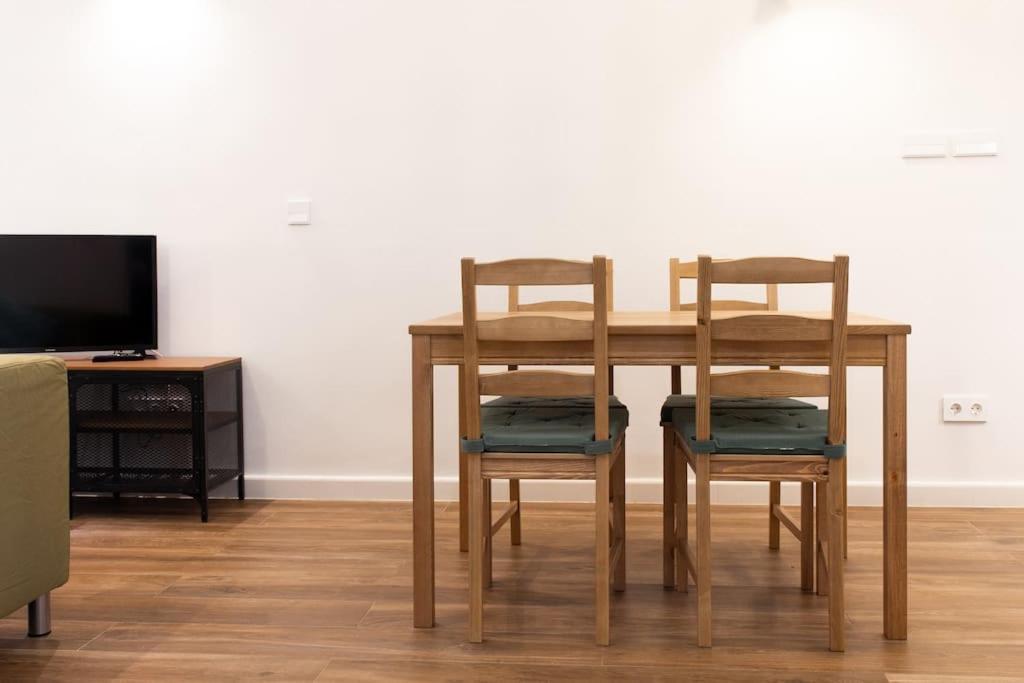 Encantador Apartamento Reformado En Tetuan By Bebalmy Madrid Exterior photo